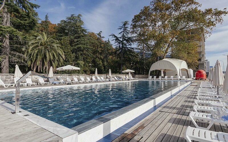 Открытый бассейн