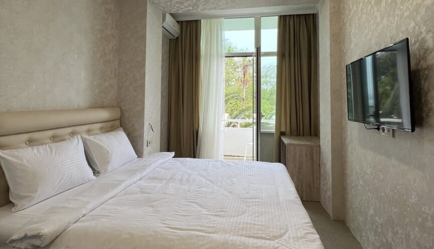 Стандарт с балконом / на парк